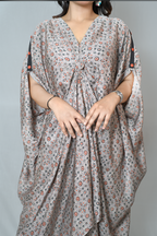 Grey Tucked Kaftan outfit