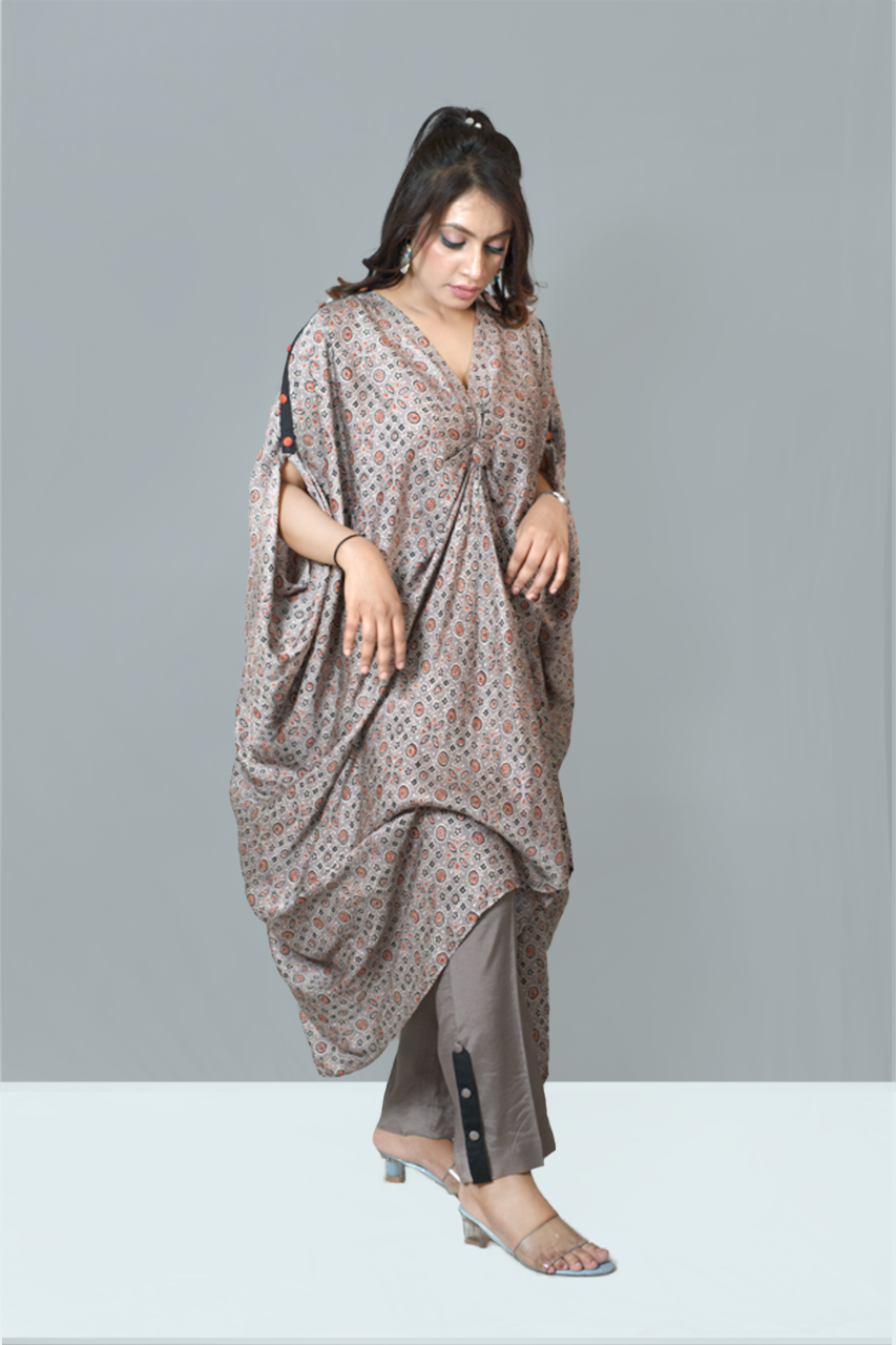 Grey Tucked Kaftan outfit